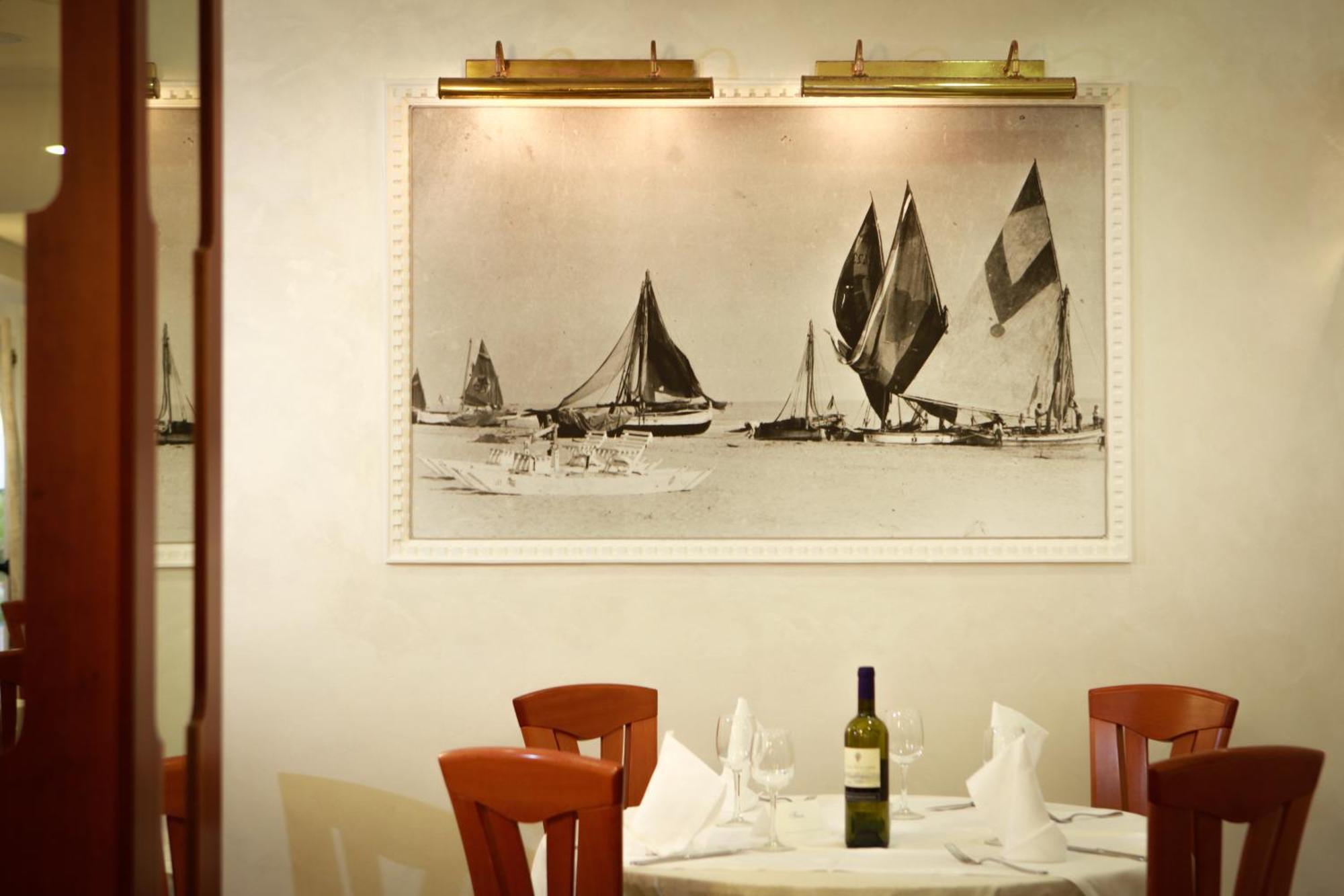 Hotel Florida Silvi Marina Eksteriør bilde