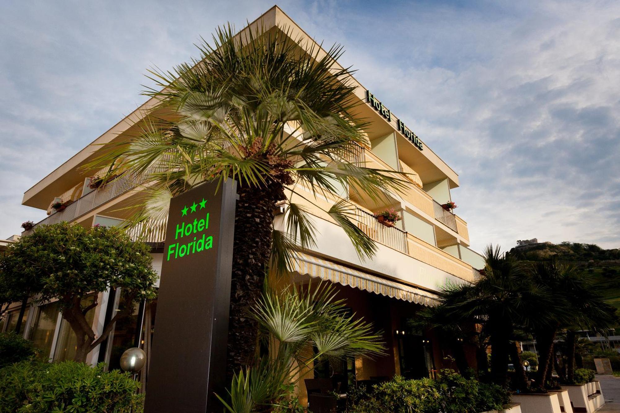Hotel Florida Silvi Marina Eksteriør bilde
