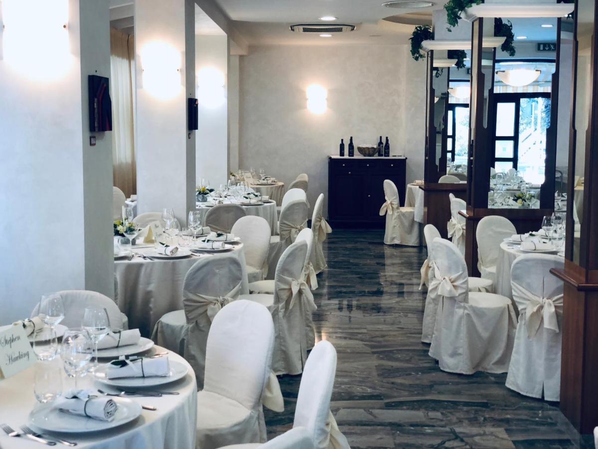 Hotel Florida Silvi Marina Eksteriør bilde